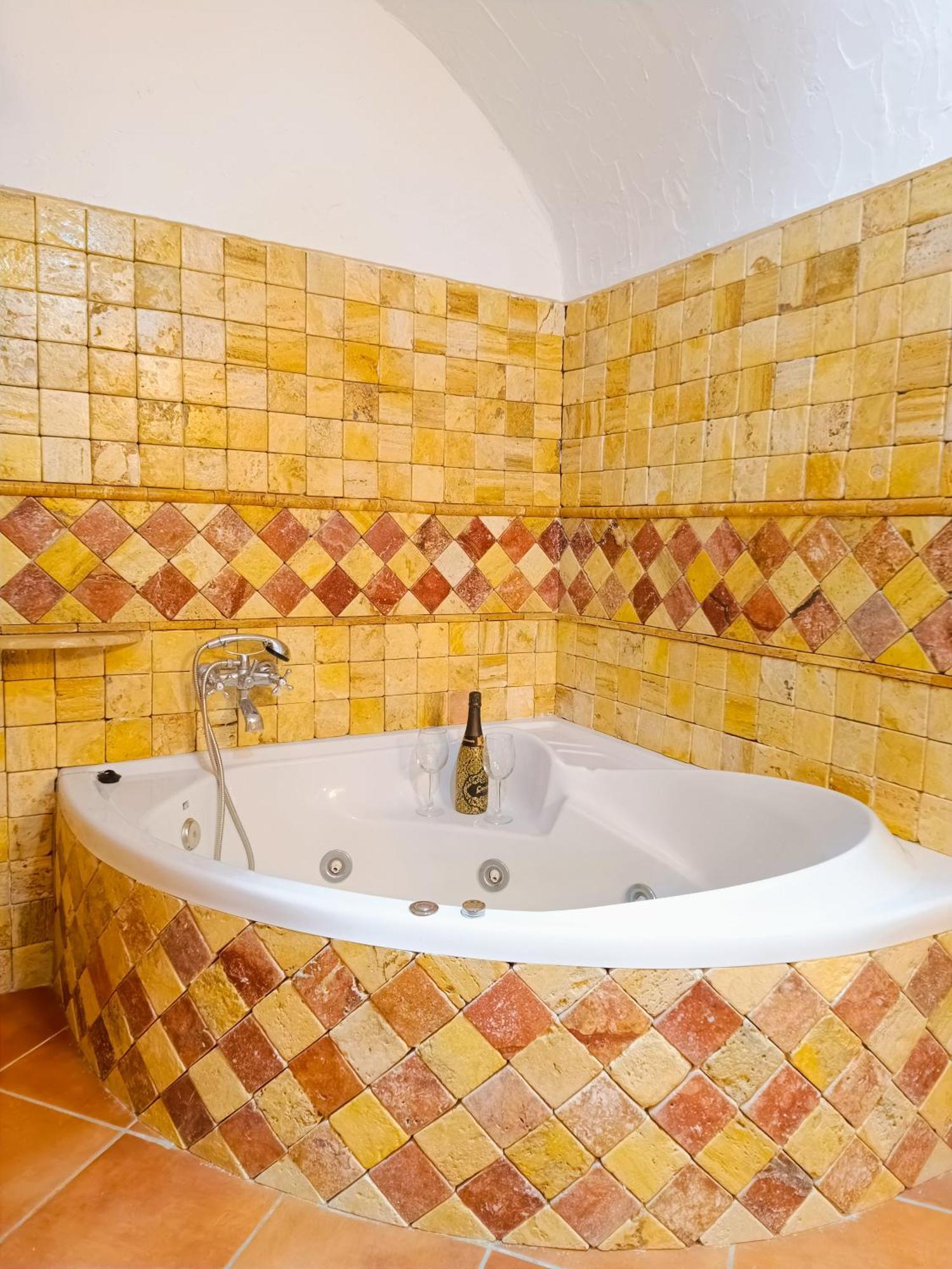 Casa Cueva The Exclusive Royal Andalusian Cave Villa Alcudia de Guadix Eksteriør billede